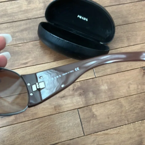 PRADE SUNGLASSES - Picture 3 of 7